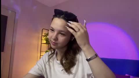 miranda_holms online show from July 14, 10:21 am