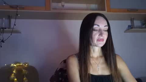 Christina online show from July 20, 9:15 pm