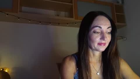 Christina online show from July 8, 8:55 pm