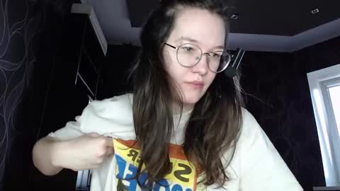 Snapshot of miriamor chatting on March 11, 7:46 am Mira online show from March 11, 7:46 am