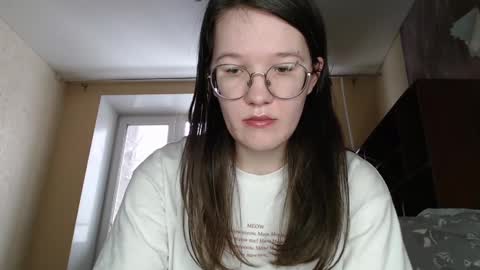 Snapshot of miriamor chatting on February 24, 7:53 am Mira online show from February 24, 7:53 am