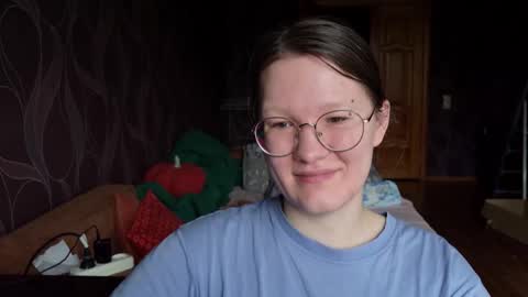 Snapshot of miriamor chatting on October 27, 8:10 am Mira online show from October 27, 8:10 am