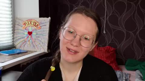 Snapshot of miriamor chatting on October 5, 8:30 am Mira online show from October 5, 8:30 am