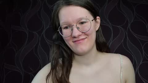 Snapshot of miriamor chatting on September 28, 8:52 am Mira online show from September 28, 8:52 am