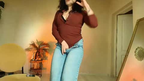 Miriam online show from November 10, 7:20 pm