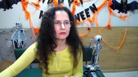 Miroslava Happi online show from October 25, 7:27 am