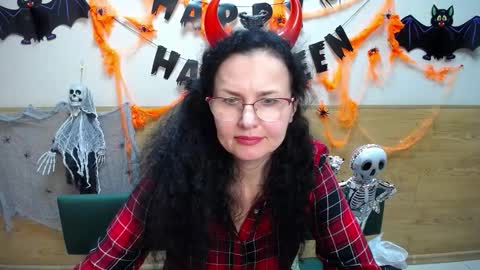 Miroslava Happi online show from October 31, 8:18 am