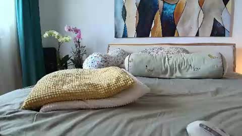 Eva online show from June 15, 8:25 am