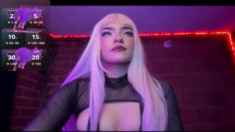 Misa Independent model online show from October 17, 1:20 am