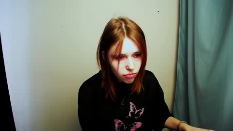 misaki_chan_ online show from February 14, 7:43 am