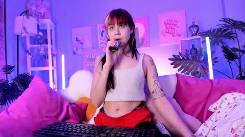 Misa online show from September 19, 1:04 am