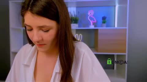 mishel shy online show from March 12, 7:00 am