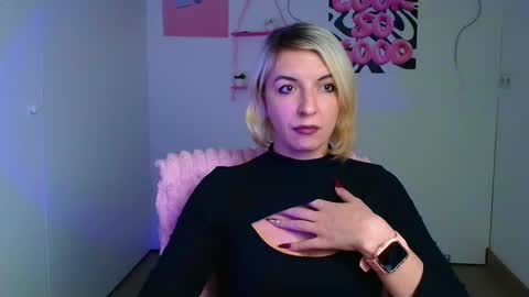 Mishelle online show from December 21, 2:10 pm