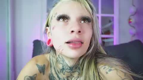 miss___angel online show from July 3, 11:05 am