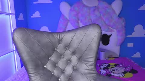 Sara online show from November 5, 7:08 pm