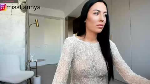 Snapshot of miss__tanya chatting on March 5, 8:43 am Miss Tanya online show from March 5, 8:43 am