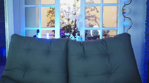 Zoe online show from June 24, 6:29 pm