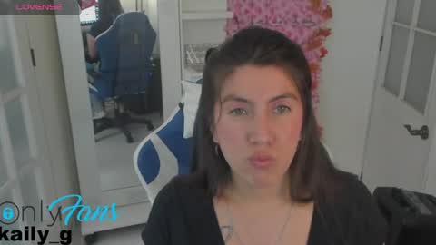miss_adams01 online show from June 20, 9:51 pm
