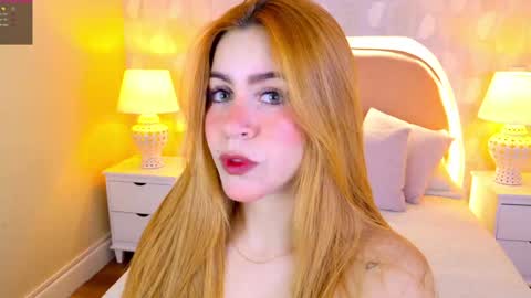 Snapshot of miss_carrot chatting on February 8, 7:05 pm julieta online show from February 8, 7:05 pm