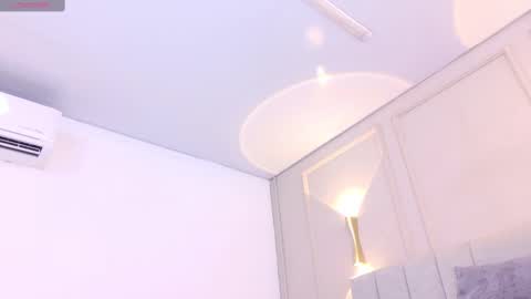 Snapshot of miss_carrot chatting on October 9, 1:59 pm julieta online show from October 9, 1:59 pm