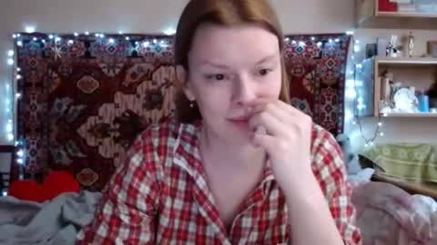 Snapshot of miss_elistia_ chatting on March 10, 12:06 pm Elis online show from March 10, 12:06 pm