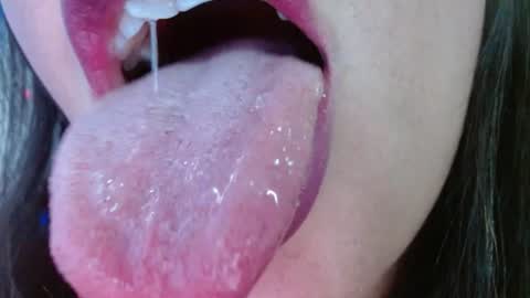 Miss Evoleth online show from August 4, 4:13 pm
