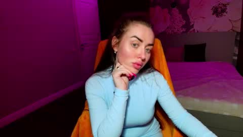 miss_kiten online show from March 17, 10:36 pm