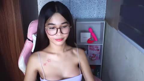Snapshot of miss_lei18 chatting on October 20, 7:50 pm leii online show from October 20, 7:50 pm