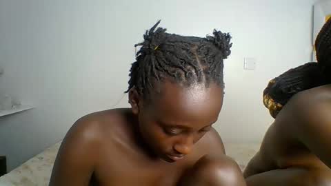 miss_lolah7 online show from May 3, 11:24 am