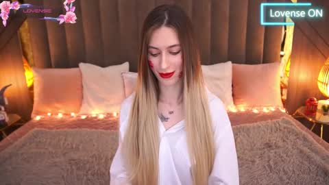Snapshot of miss_martini chatting on February 14, 7:49 am   online show from February 14, 7:49 am