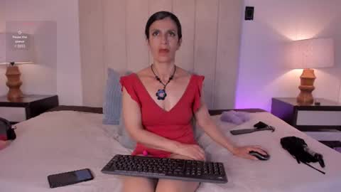 miss_milf_ online show from June 13, 8:39 pm