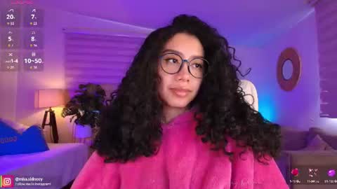 Amy Olivera online show from July 10, 1:11 pm