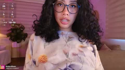 Amy Olivera online show from June 3, 1:12 pm
