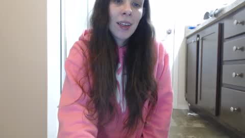 Snapshot of miss_sunshine01 chatting on December 4, 2:42 am Bella online show from December 4, 2:42 am