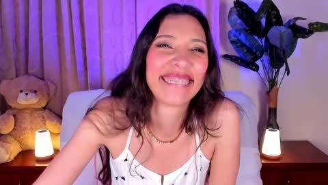 Miss Veronica online show from February 20, 1:12 pm