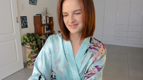 Alexandra Thorn online show from February 22, 9:32 am