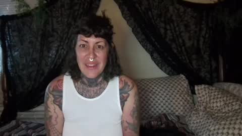missbansheecvlt online show from August 4, 2:06 am