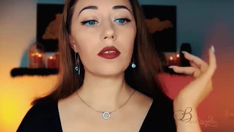 The divine Beverly online show from November 6, 3:23 am