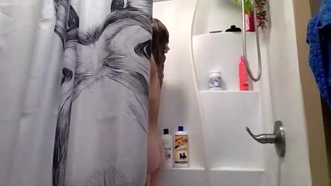 MissEeva online show from June 2, 5:58 pm