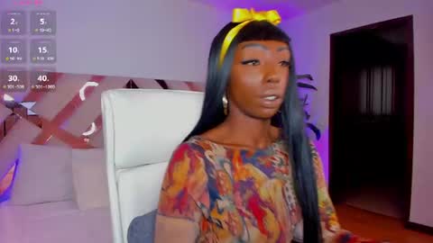 Emilie Diaz online show from June 30, 12:37 pm