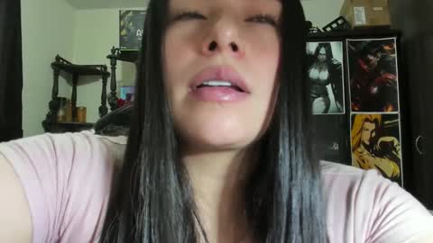 Snapshot of missexy303av chatting on March 12, 11:42 am missexy303av online show from March 12, 11:42 am