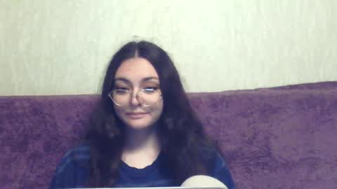 missis mona online show from June 17, 7:04 pm