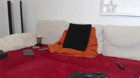 missjenifer online show from October 3, 7:19 pm