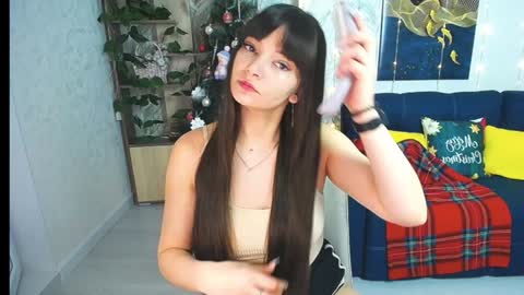 Snapshot of misslauraslim chatting on January 6, 7:31 am MissLaura online show from January 6, 7:31 am