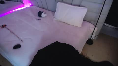 Miss Loise online show from December 21, 6:28 am