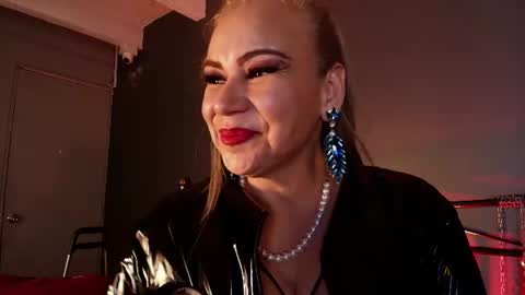 missmelania online show from June 17, 8:54 pm
