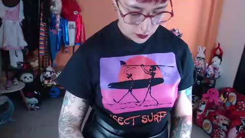 Miss Mia online show from June 12, 5:54 pm
