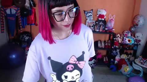 Snapshot of missmia2 chatting on October 8, 4:22 pm Miss Mia online show from October 8, 4:22 pm