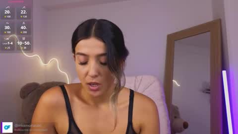 Emma Rivera online show from May 15, 11:07 pm
