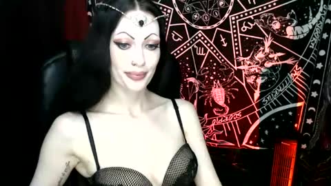 MissMoonDoll online show from February 19, 4:23 am